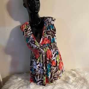 Covington floral blouse Sz Lg NWT